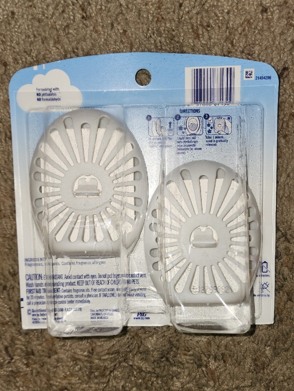 Febreze Bathroom Air Freshener (2 Pack) - Picture 2 of 2